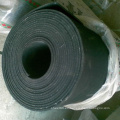 Rollo de goma negro de calidad superior de la hoja de la desgaste-resistencia con la inserción del paño